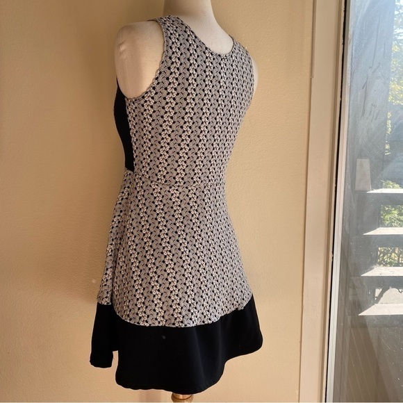 Y2k Tween Scene skater dress with crochet overlay - Picture 4 of 11